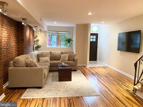 1923 Ellsworth St, Philadelphia PA  19146-2803 exterior