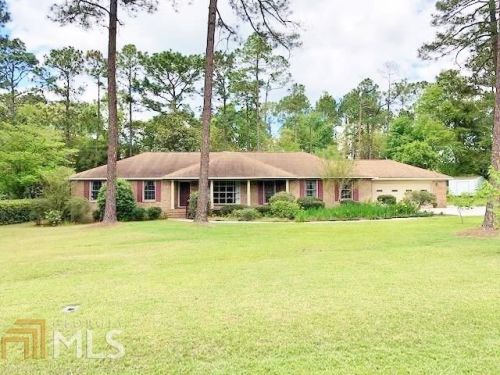 10 Fairway Dr, Statesboro, GA 30458-9110