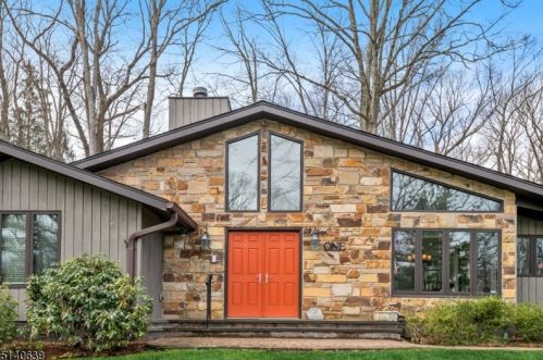 1 Roc Etam Rd, Parsippany, NJ 07834-9633
