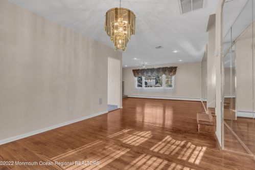 4 Judith Ct, Tinton Falls NJ  07712-4136 exterior