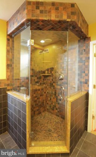 2427 16th St, Philadelphia PA  19132-4439 exterior