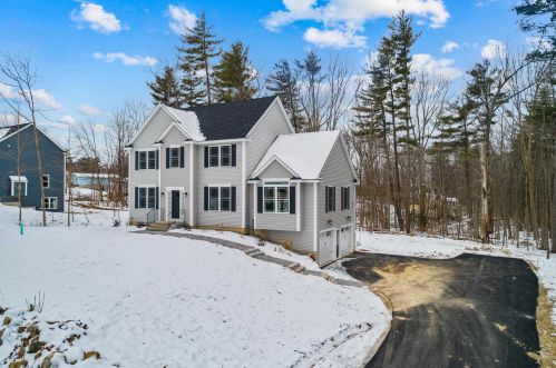86 Hunting Rd, Auburn, NH 03032-3143