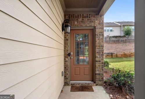 7021 Kingswood Run Dr, Atlanta GA  30340-1865 exterior