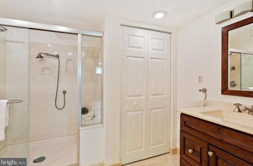 15013 Timberlake Dr, Silver Spring MD 20905-4360 exterior