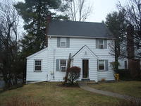 1402 Milford Ter, Teaneck, NJ 07666-2211