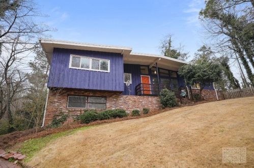 3679 Herschel Rd, Atlanta GA  30337-2306 exterior