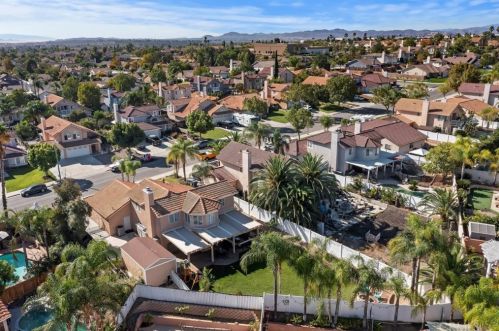 8517 Rosemary Dr, Riverside CA  92508-2921 exterior