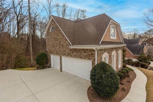 305 Boulder Park Ct, Atlanta, GA 30331-8908