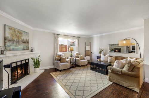 6479 Barron Pl, Gilroy, CA 95020-6740