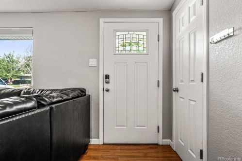 7837 Elmwood Pl, Denver, CO 80221-3224