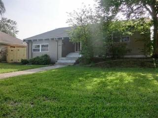 3112 Jessica St, Metairie, LA 70003-1826