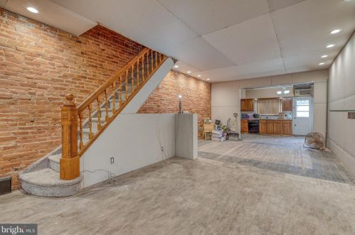 1126 Jackson St, Philadelphia, PA 19148-3029