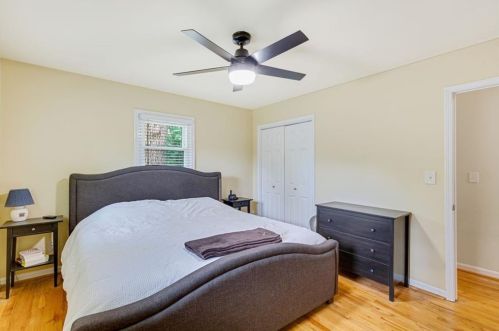 6896 Lockridge Dr, Atlanta GA  30360-1515 exterior