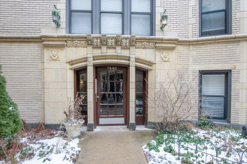 7442 Hermitage Ave, Chicago, IL 60626-1635
