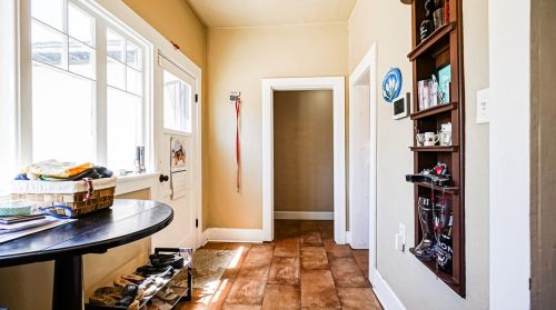 3580 Larchwood Pl, Riverside CA  92506-1236 exterior