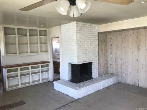 6452 Riverside, Riverside CA  92506-3154 exterior