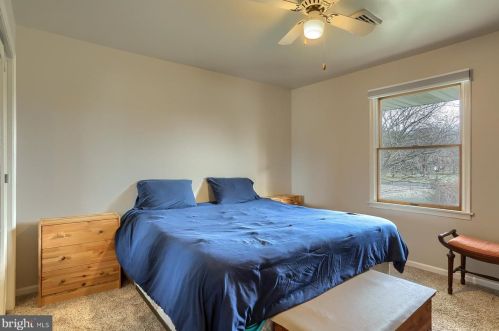 332 Bonnybrook Rd, Carlisle PA  17015-9290 exterior