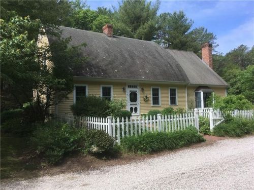1 Gristmill Ln, Richmond, RI 02892-1042
