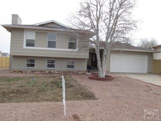 47 Archway Ln, Pueblo, CO 81005-2124