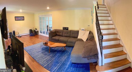 222 Renfrew Ave, Trenton, NJ 08618-3338