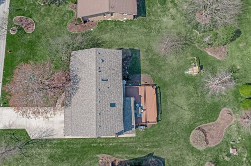 475 87th St, Willowbrook IL  60527-8361 exterior