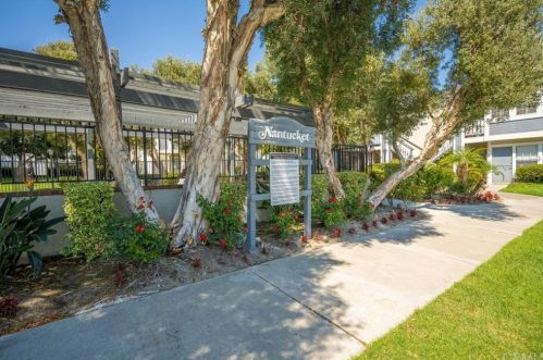 721 Hayward St, Anaheim CA  92804-7800 exterior