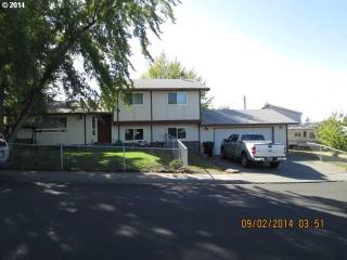 525 7 St, Hermiston OR  97838-2394 exterior