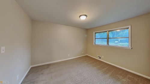 4587 Hopewell Rd, Atlanta GA  30337-5408 exterior