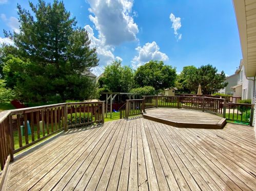 2612 Flagstone Cir, Naperville, IL 60564-9479