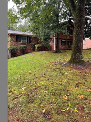 5344 Ocarol Ct, Stone Mountain, GA 30088-1404