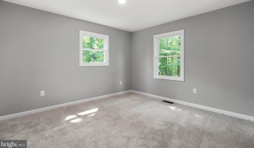 14676 Alps Dr, Woodbridge VA  22193-3322 exterior