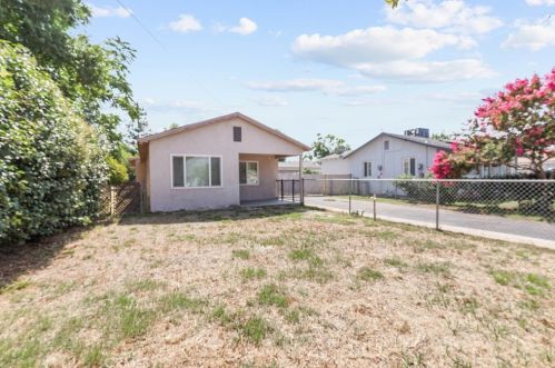 1762 Mathews St, Riverside, CA 92507-2385