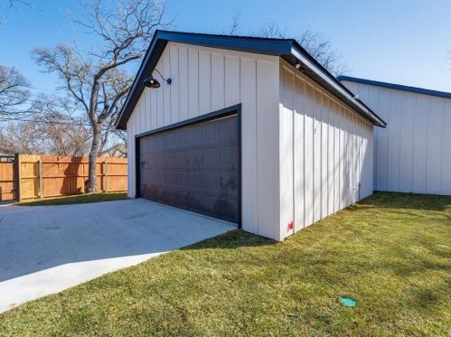 1821 Sylvania Ave, Fort Worth TX  76111-2740 exterior