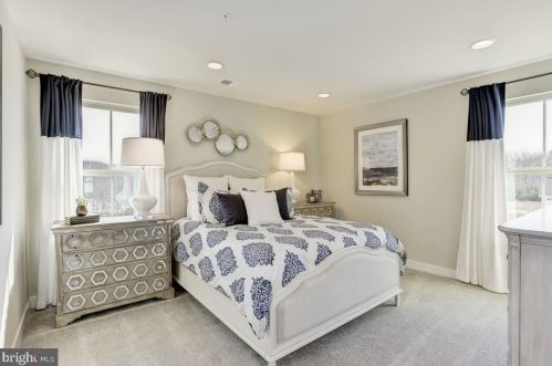 43 Winifred Dr, Hanover PA 17331 exterior