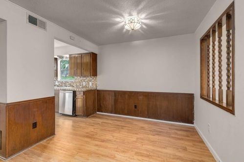 2202 Delcrest Dr, Austin TX  78704-4802 exterior