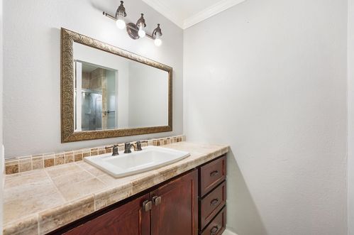 7087 Canevalley Cir, Citrus Heights CA  95621-0252 exterior