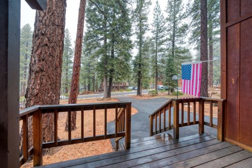 14889 Cavalier Rise, Truckee, CA 96161-1116
