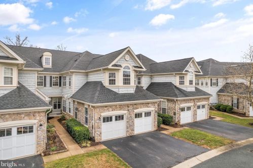 13837 Gullane Dr, Woodbridge, VA 22191-1461