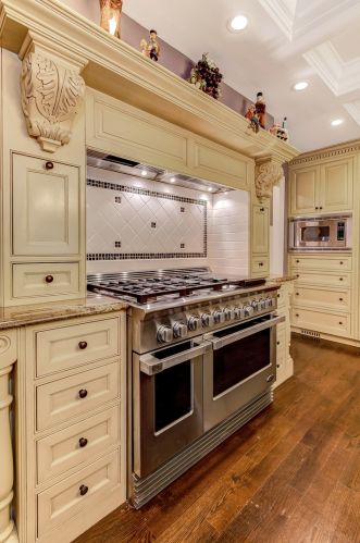 6116 County Line Rd, Willowbrook IL  60527-5719 exterior