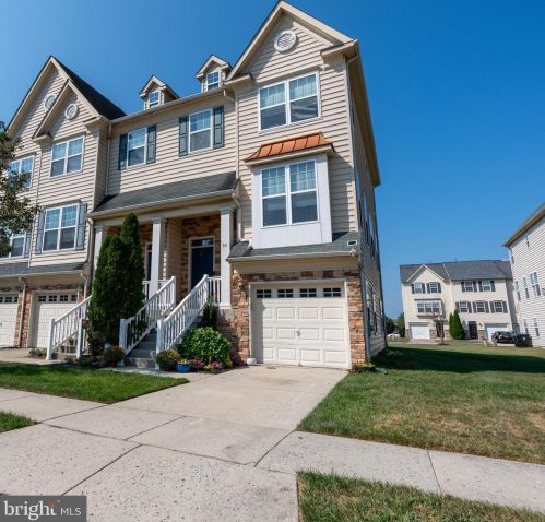 50 Tailor Ln, Erial, NJ 08081-5699