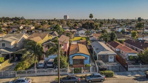 2120 Bliss St, Compton, CA 90222-2519