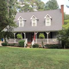 5116 Knaresborough Rd, Raleigh, NC 27612-3431