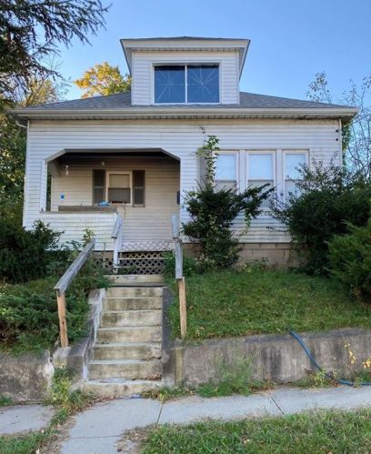 126 Johnson St, Providence, RI 02905-2925