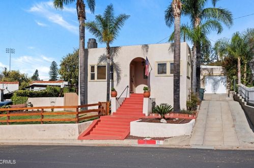29 Palm Ct, Santa Paula, CA 93060-2074