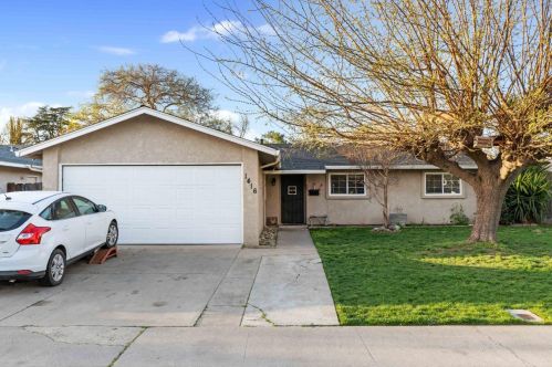 1416 Woodside Dr, Modesto, CA 95355-1725