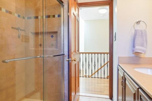36 Laurel Dr, Upper Stepney CT  06468-1650 exterior