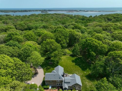 13 Inwood Ln, Westerly, RI 02891-4078