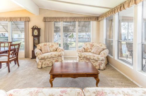 7307 San Benito St, Carlsbad, CA 92011-4616