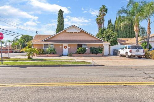 1472 Garland Ave, Tustin, CA 92780-3822