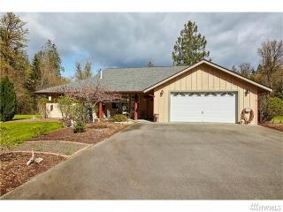 7851 Grapeview Loop Rd, Allyn, WA 98524-9715